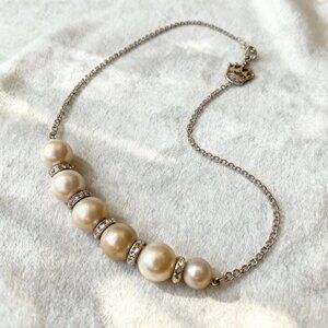 👑 Crown Trifari Champagne Faux Pearl Bar Necklace 👑